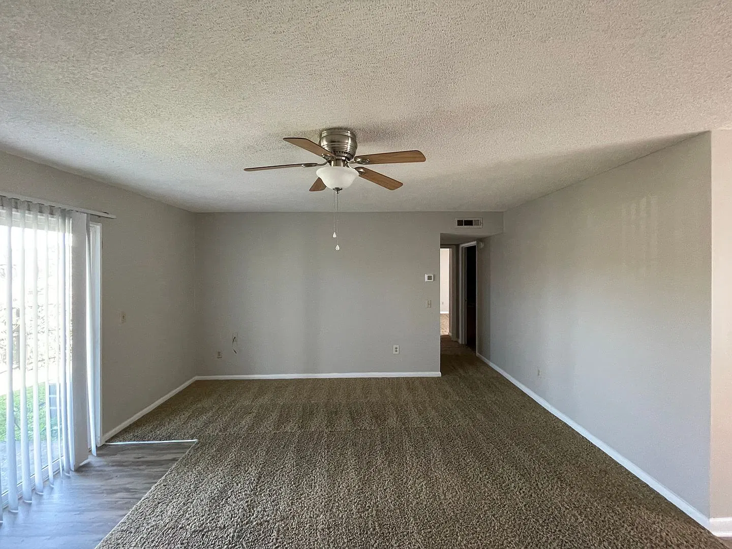 815 E Lee Street — Photo 2