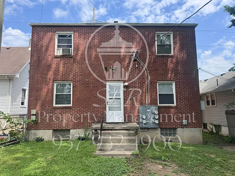 420 E Siebenthaler Ave #2 — Photo 16