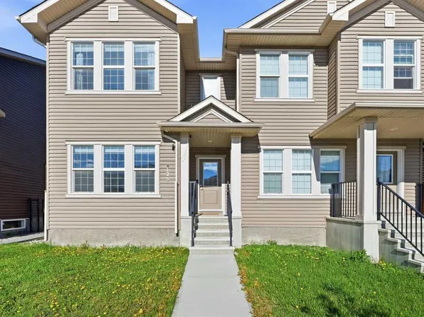 125 E Evanston Hl NW, Calgary, AB T3P 1J7