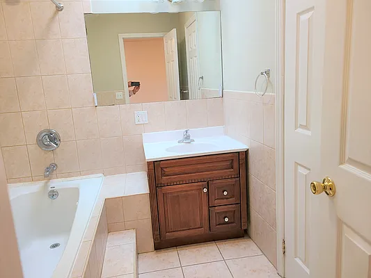 Rented by Virtual Real Estate | media 21