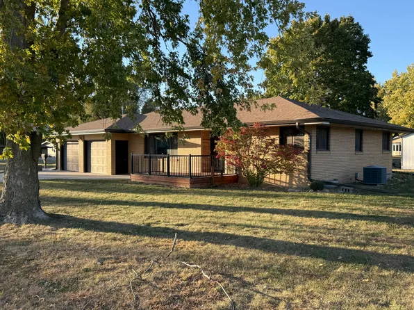 909 West St, Colo, IA 50056
