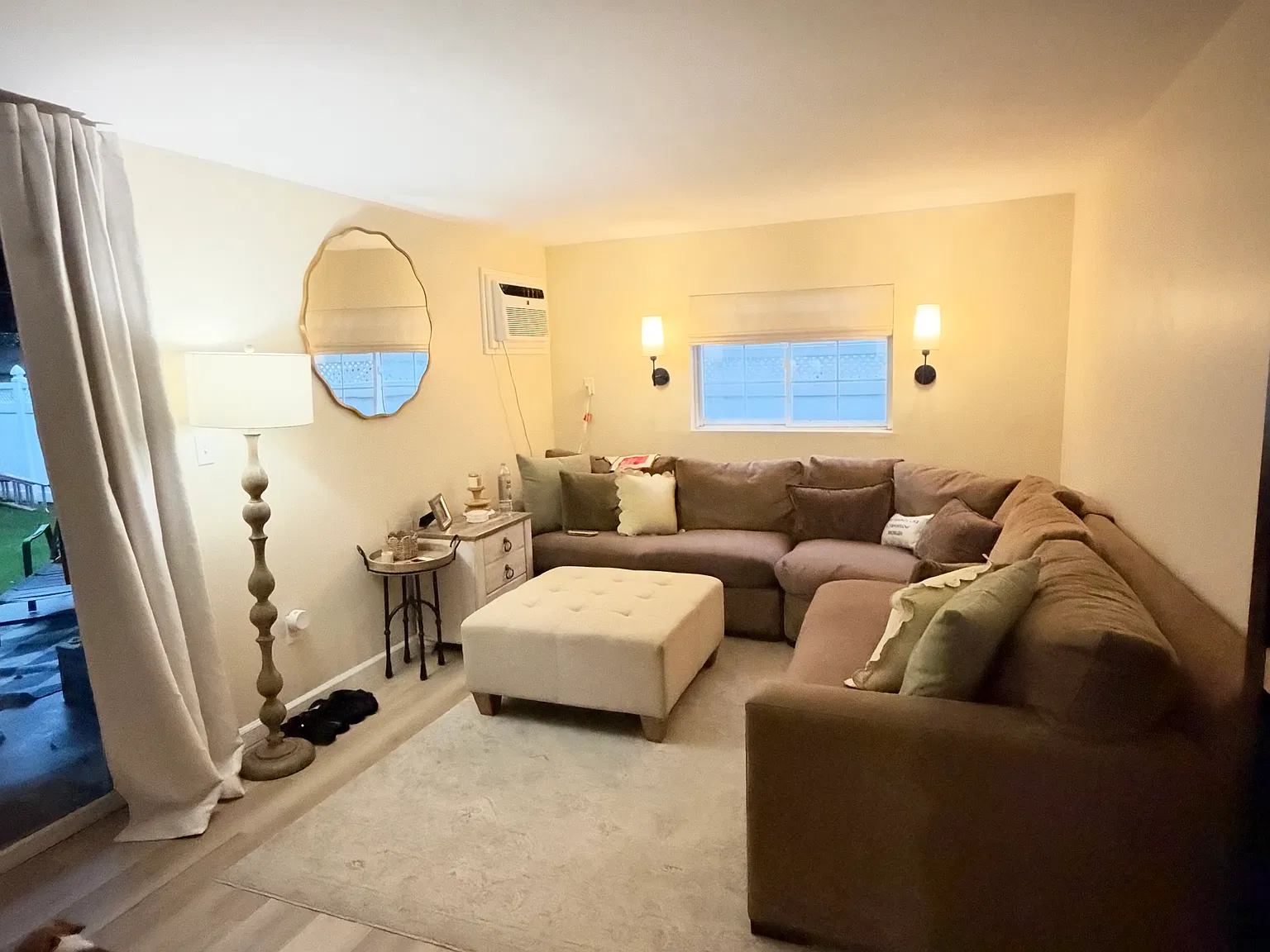 207 N Elm St — Photo 3