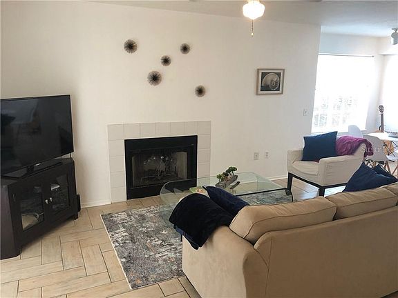 2nd image of 850 S Tamiami Trl APT 508