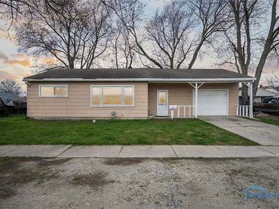 1630 Landis Ave, Oregon, OH, 43616