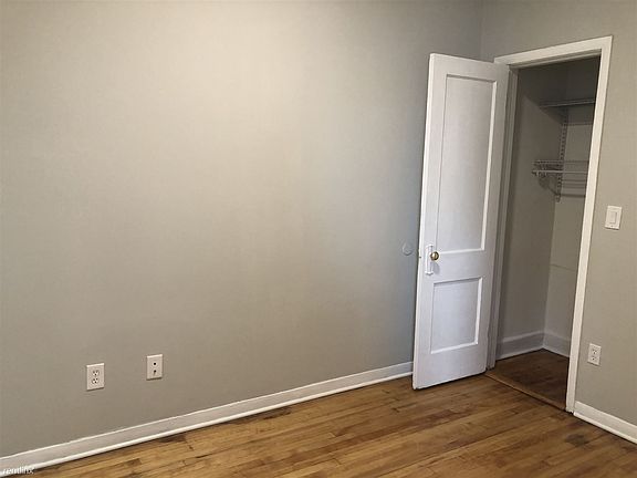 5th image of 2717 W Schubert Ave