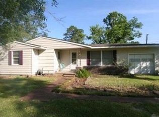 125 Lena Ln, Rose Hill Acres, TX 77657