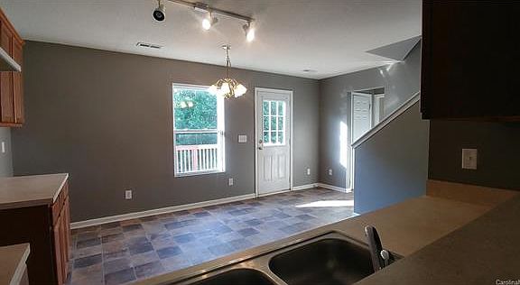4th image of 1553 Brookgreen Ave