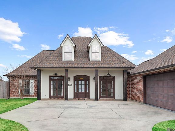 2nd image of 10357 Crooked Creek Ln