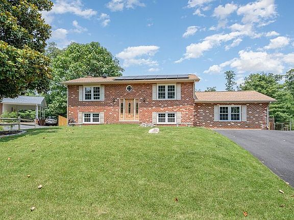2nd image of 411 Deerwood Dr