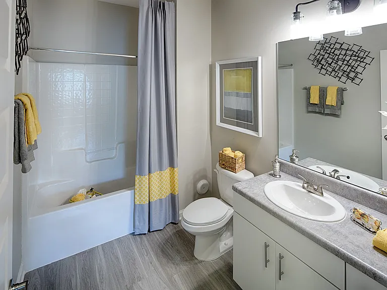 Capital Creek at Heritage Apartments — Photo 9