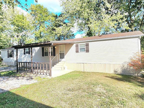 3rd image of 210 E Old Plank Rd