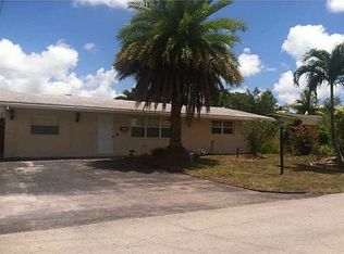 7741 NW 11th Ct, Pembroke Pines, FL 33024
