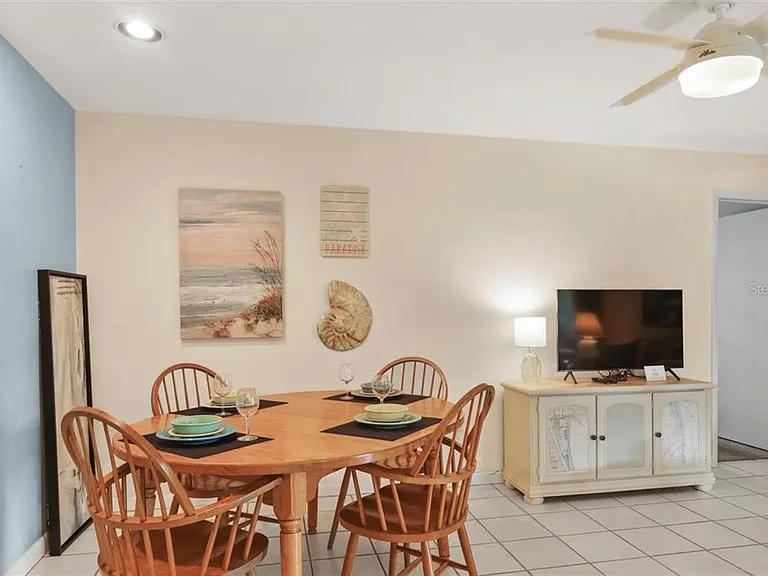500 Green Dolphin Dr S — Photo 15