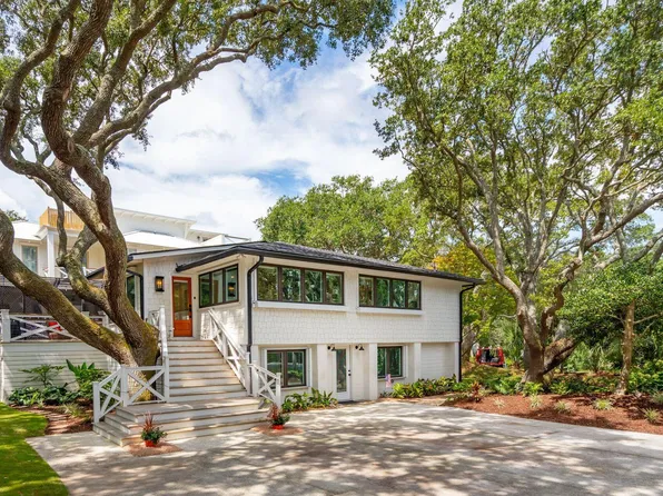 816 Palm Blvd, Isle Of Palms, SC 29451