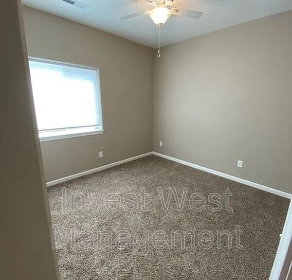 1801 NE 16th Way — Photo 11
