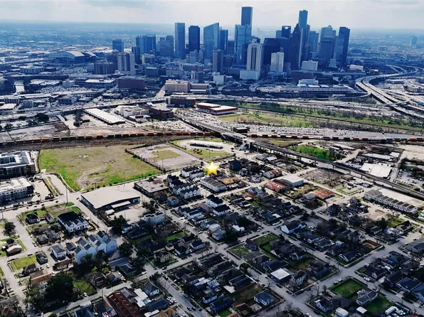 1504 Everett St, Houston, TX 77009