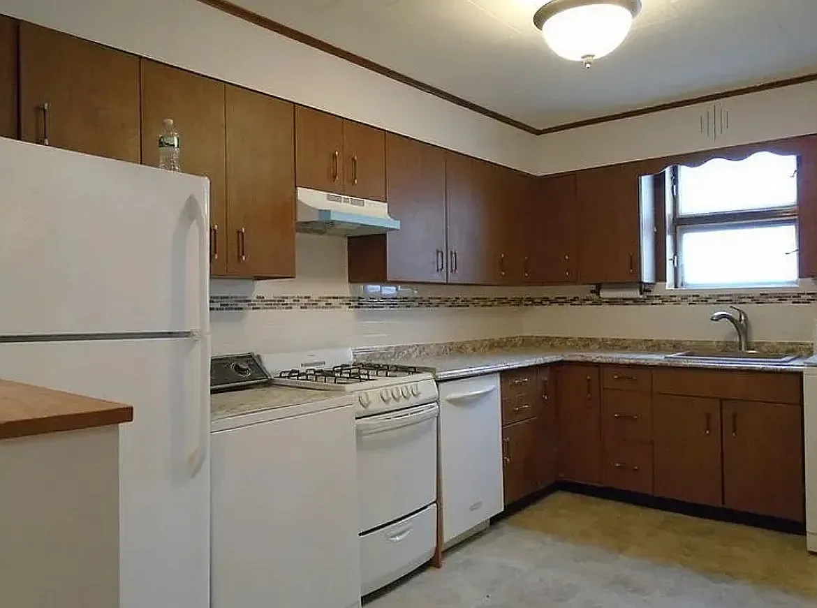 21-26 42nd Street — Photo 1