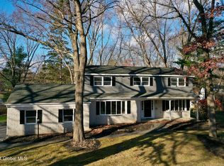 25 Par Del Rio, Clifton Park, NY 12065