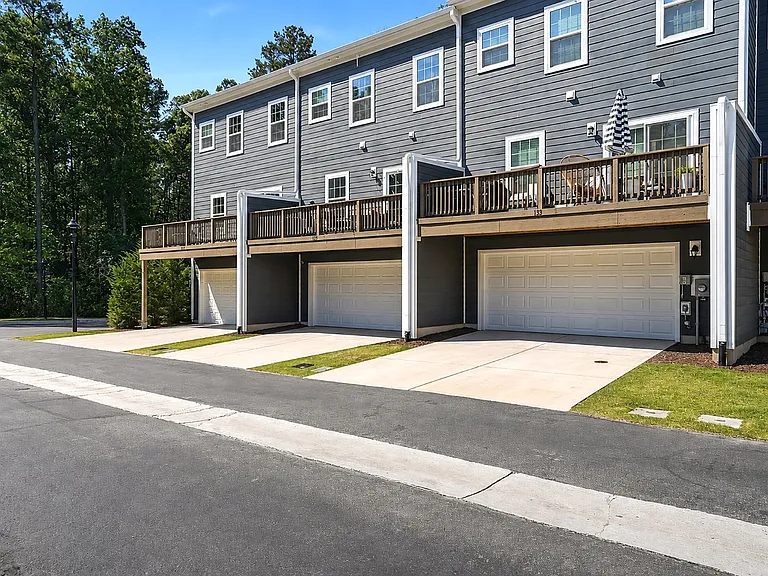 131 Callowhill Ln — Photo 30