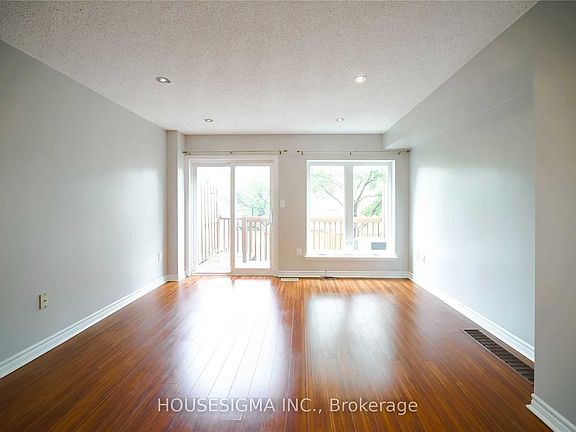2nd image of 80 Strathaven Dr #21