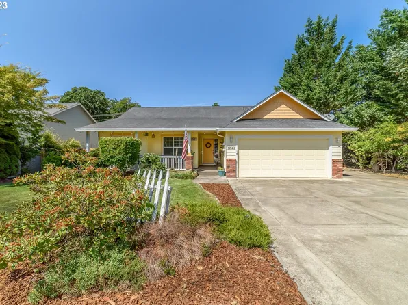 88126 Ruby Jean Ln, Veneta, OR 97487