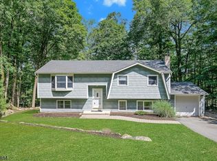 43 Brookwood Rd, Stanhope, NJ 07874