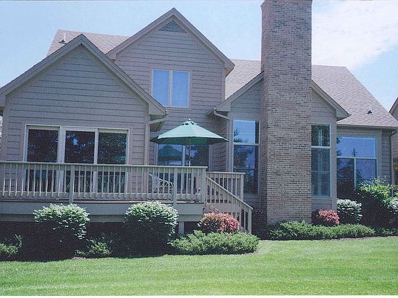 2nd image of 4720 Sawgrass Dr E