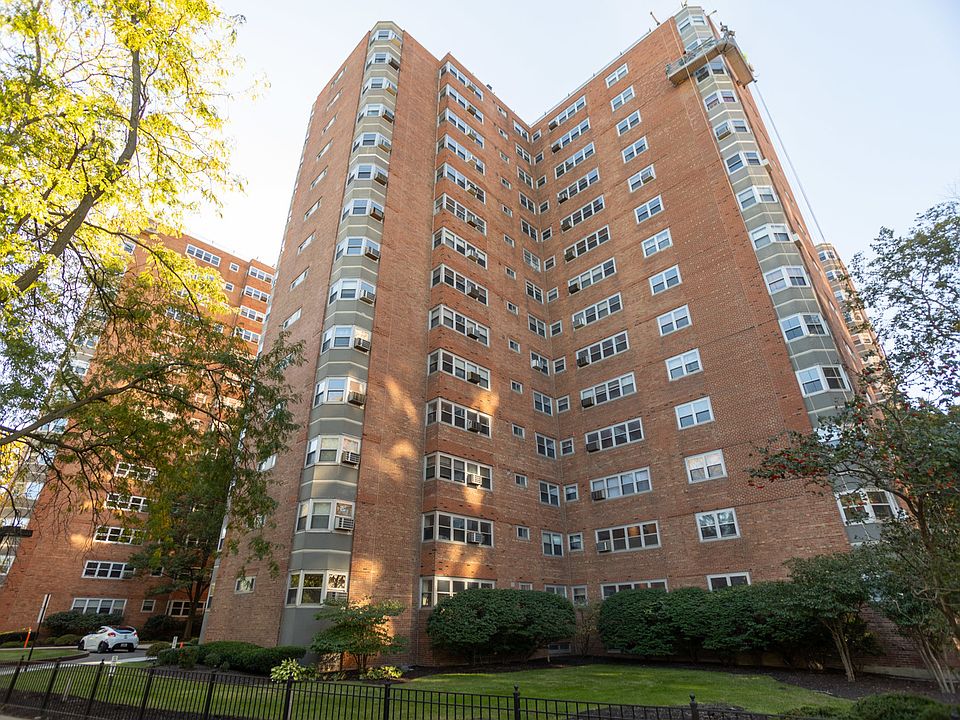 1st image of 4970 N Marine Dr APT 726