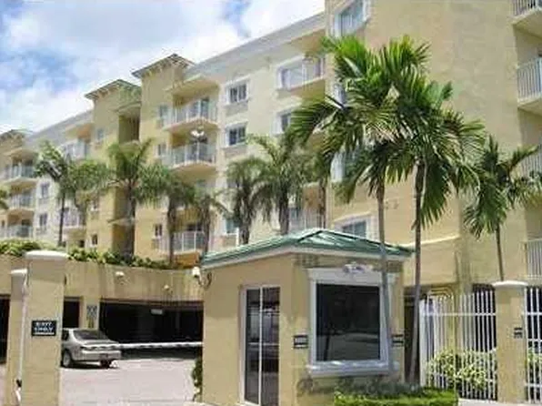 2475 NW 16th Street Rd, Miami, FL