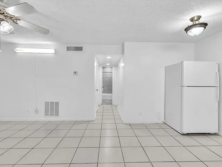 620 NW 13th St #160 — Photo 11