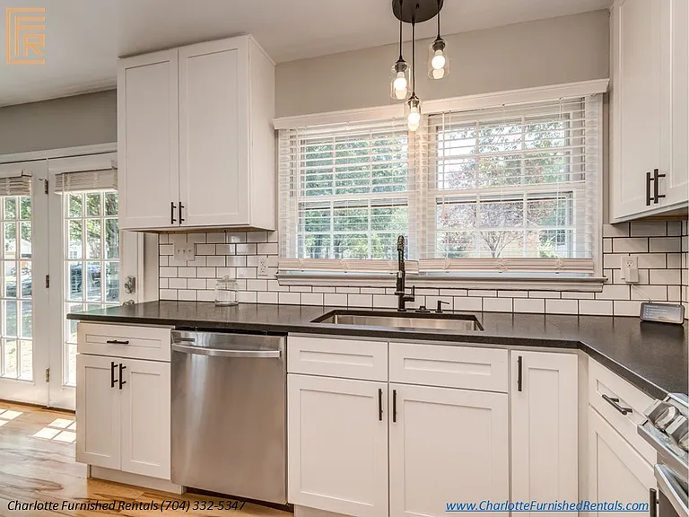 2528 Birnen Dr — Photo 8