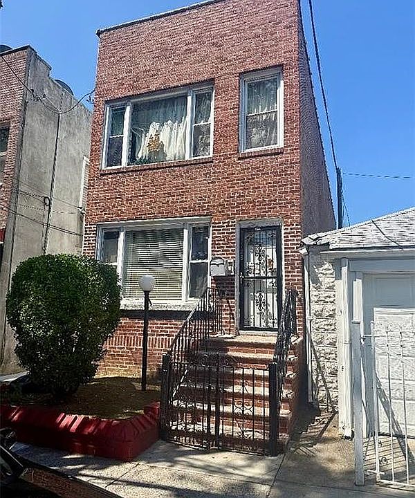 1st image of 186 E 39th St