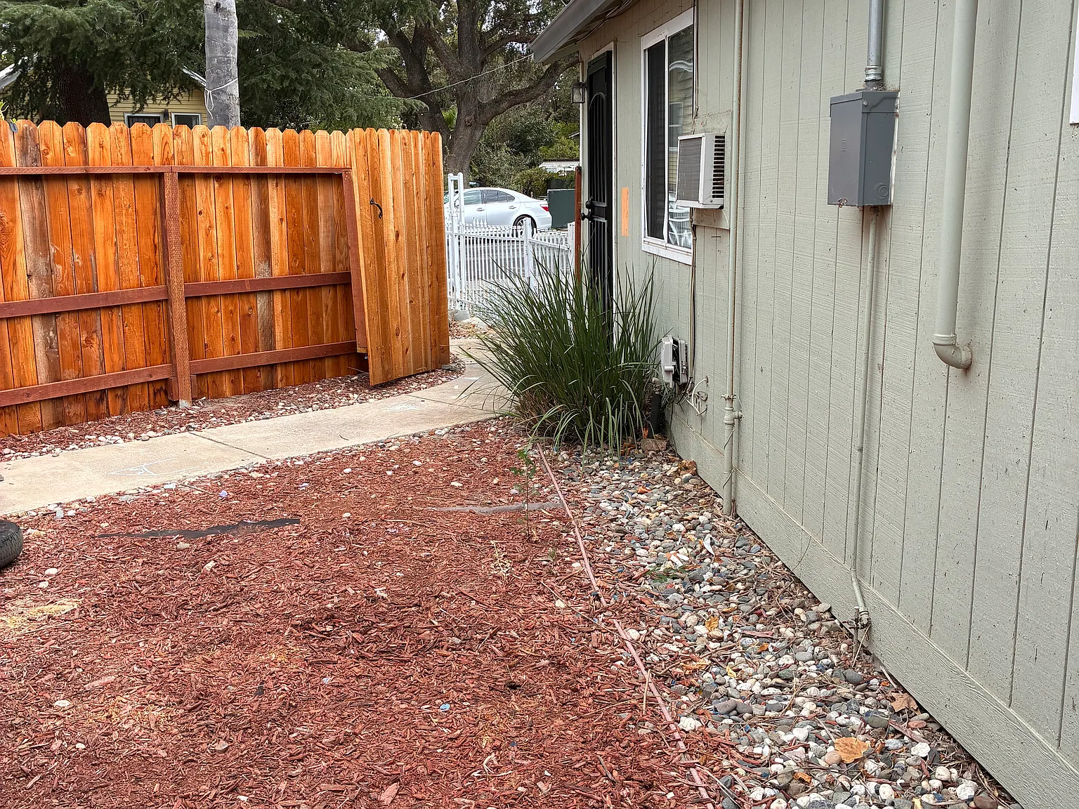 836 Yolo St — Photo 4
