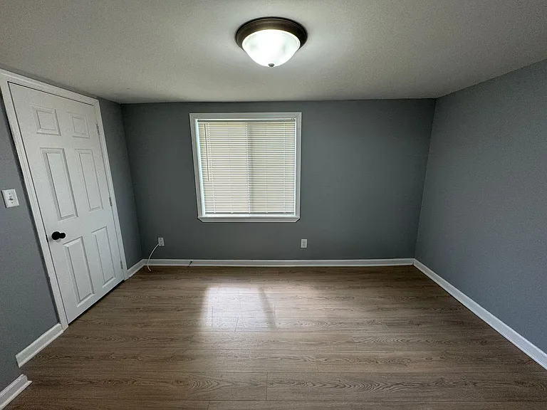 1224 S Belmont Ave — Photo 9