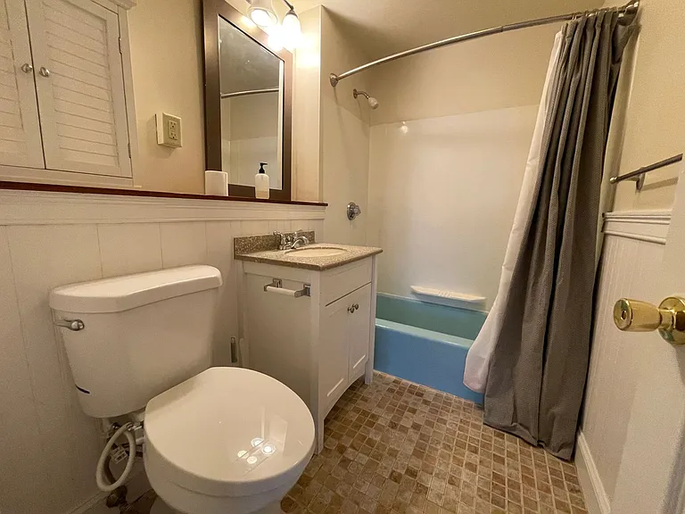 82 Commonwealth Ave — Photo 4