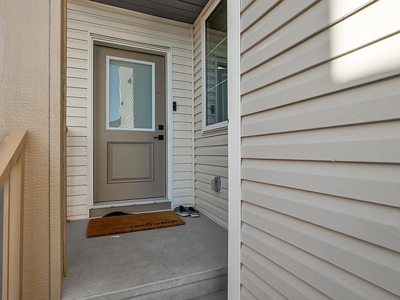 5th image of 6502 42nd Ave