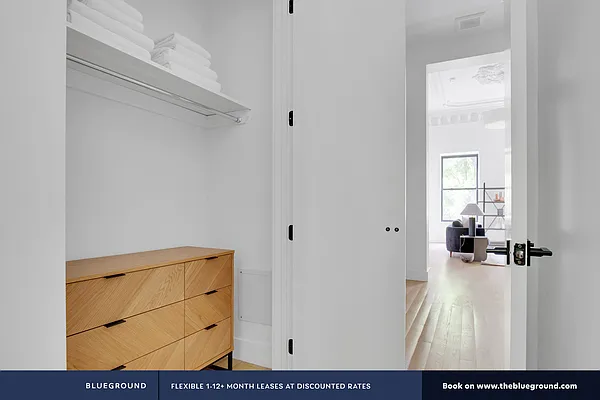 Rented by The Blueground | media 44