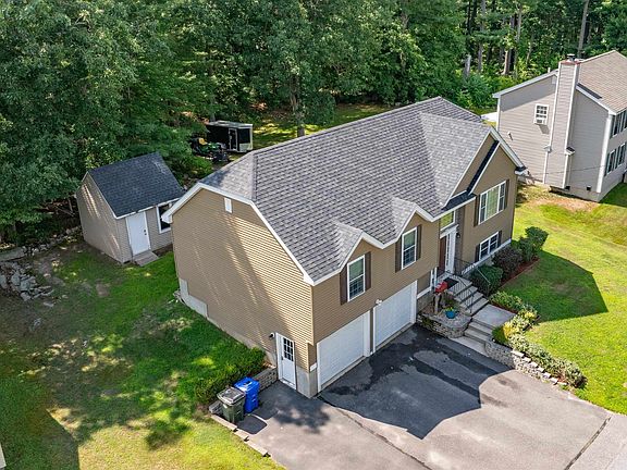 2nd image of 208 Beaver Street