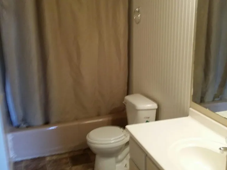 1041 Elk St — Photo 2