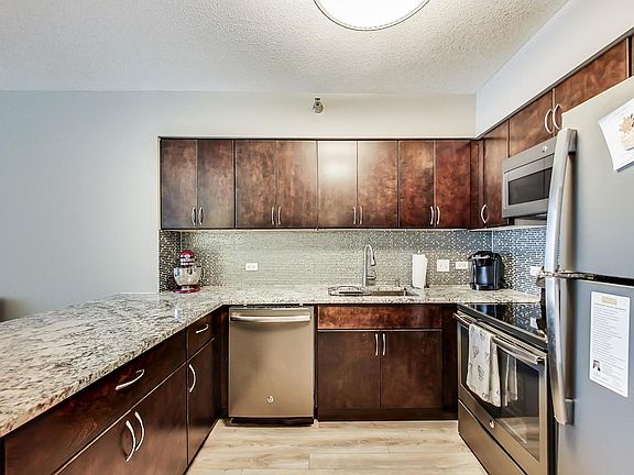 5th image of 512 N McClurg Ct APT 1512