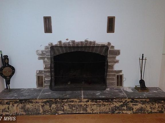 5th image of 1103 Hertford St