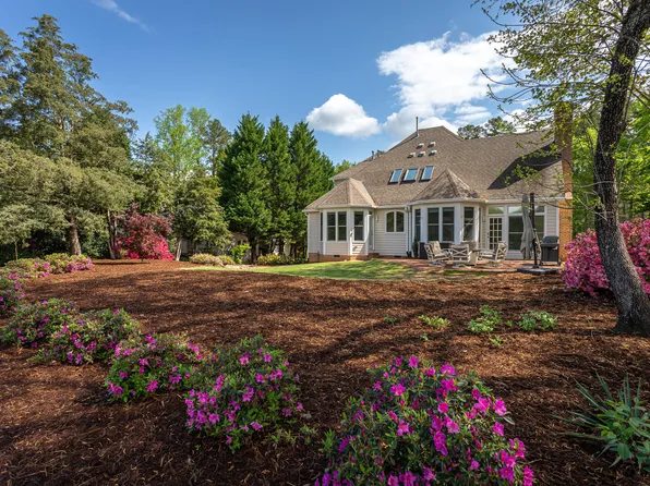 8713 Gleneagles Dr, Raleigh, NC 27613