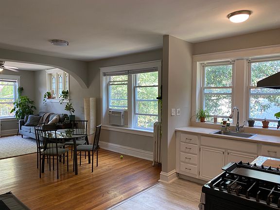3rd image of 4544 Cleveland Ave APT 2E
