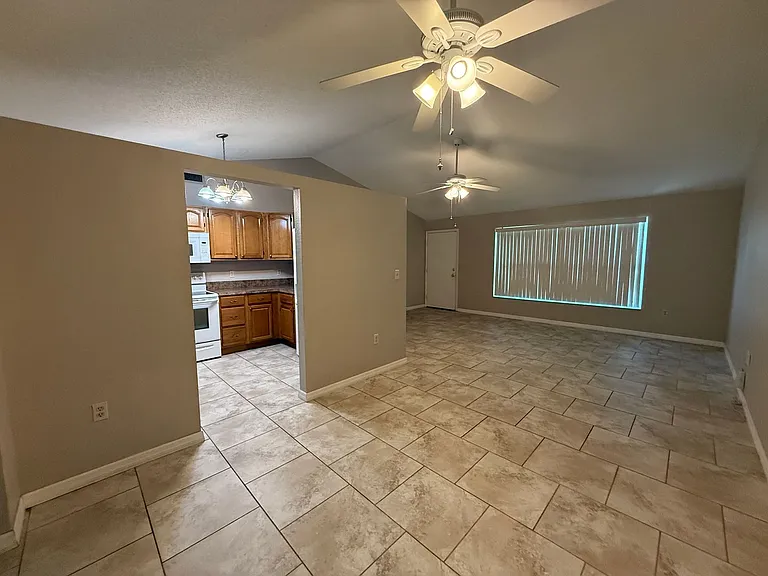 7733 Atherton Ave — Photo 9