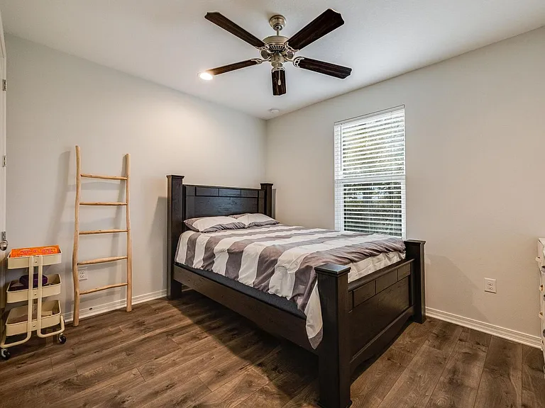 130 Creve Core Dr — Photo 28
