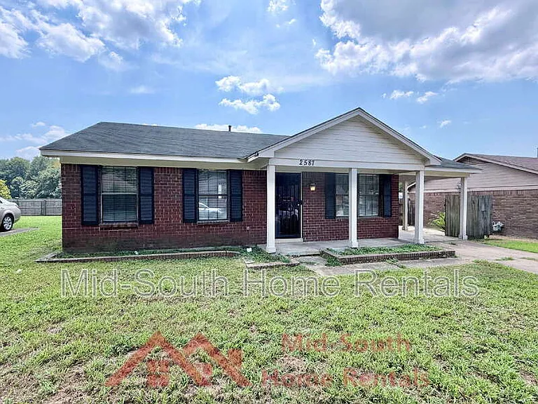 2587 Wellons Ave — Photo 2