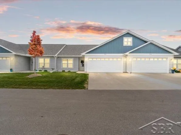 936 Flora Ln, Frankenmuth, MI 48734