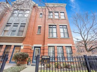 832 W 15th Pl, Chicago, IL