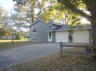 804 8th St SW, Little Falls, MN 56345