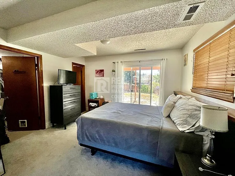 5435 Country Heights Dr — Photo 14
